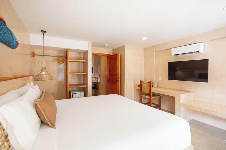 Room 50 of 136