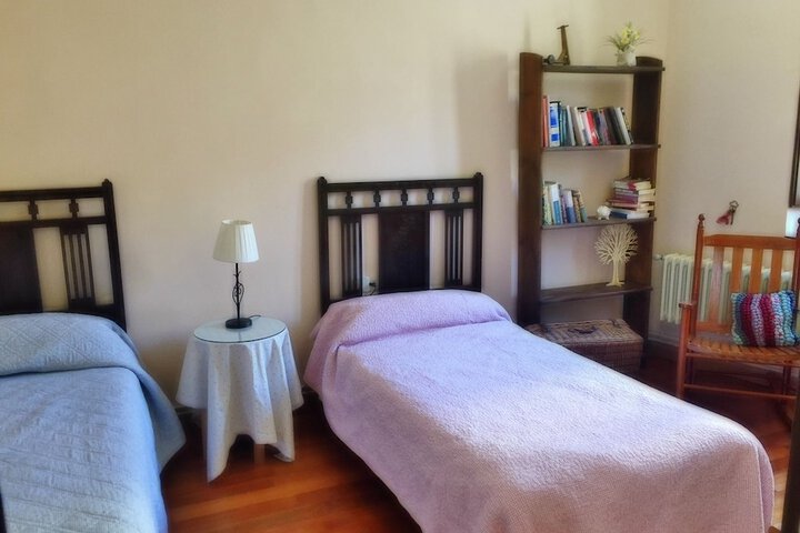 Room 2 of 4