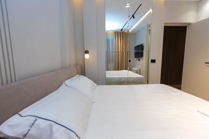Room 108 of 201