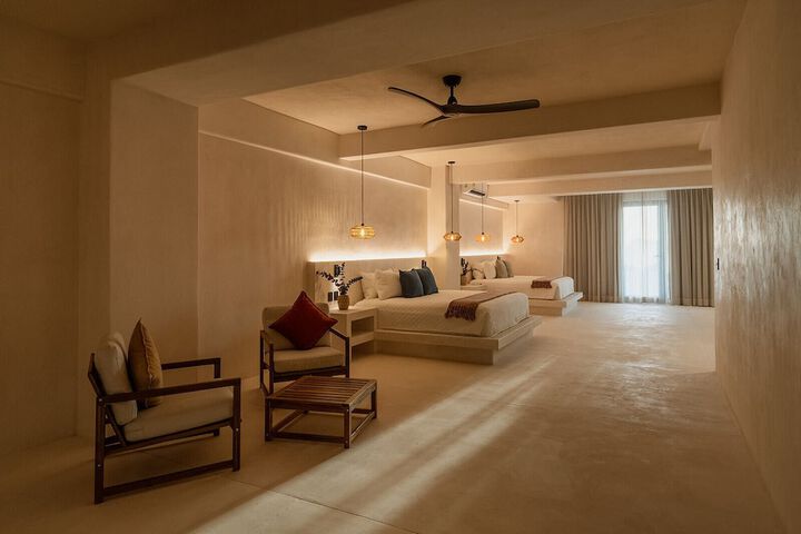 Room 14 of 67