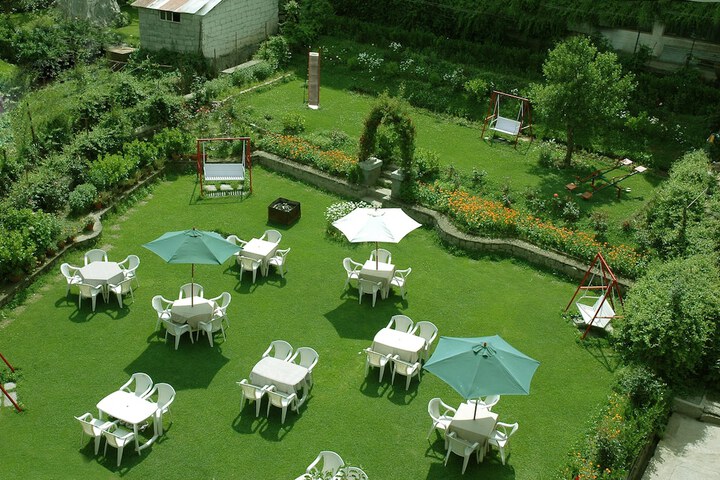 Hotel Exterior 56 of 78