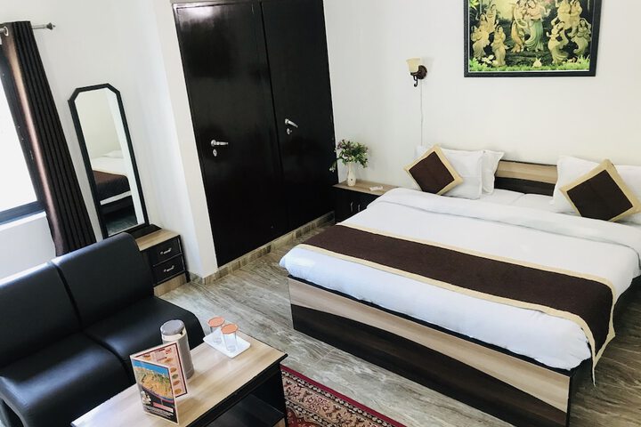 Room 12 of 55