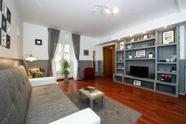 Room 4 of 22