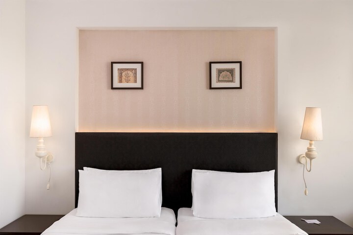 Room 16 of 55