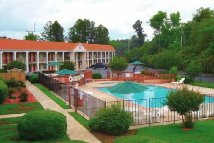 Pool 11 of 14