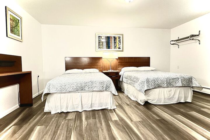2 Double Beds (1 of 8)