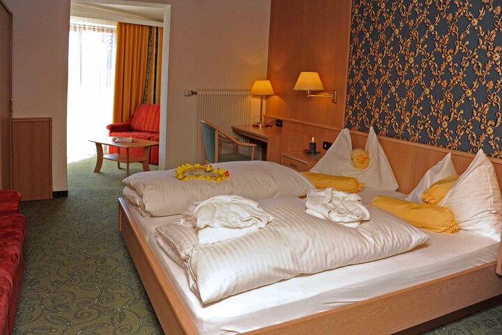 Room 5 of 43