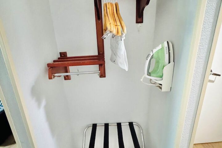 Room 51 of 91