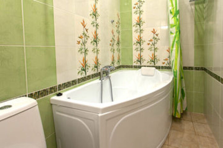 Deep Soaking Bathtub