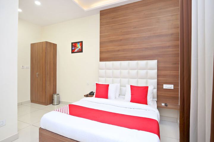 Room 4 of 22