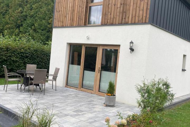 General 3 of 100