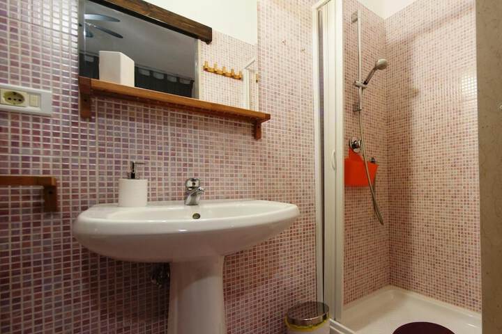 Clean Restrooms