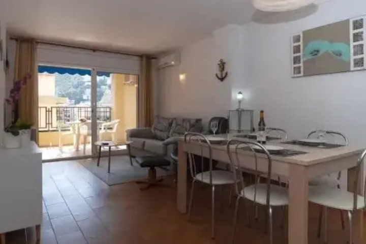 Room 2 of 16