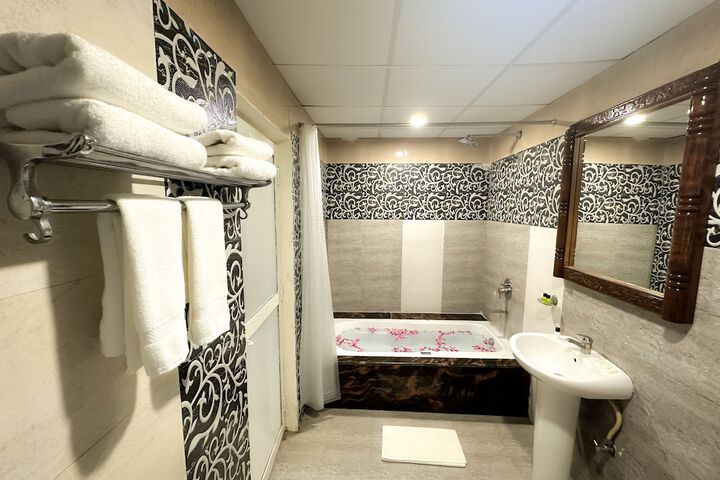 Room 38 of 92