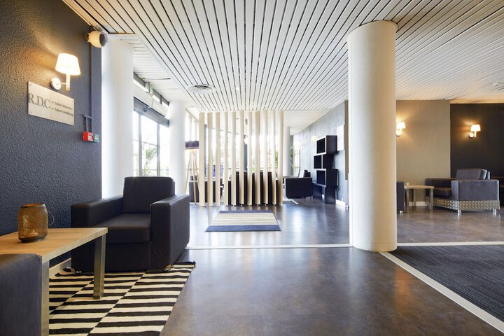 Lobby Entry