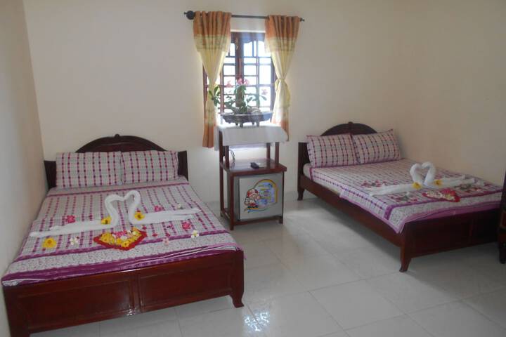 Room 9 of 39