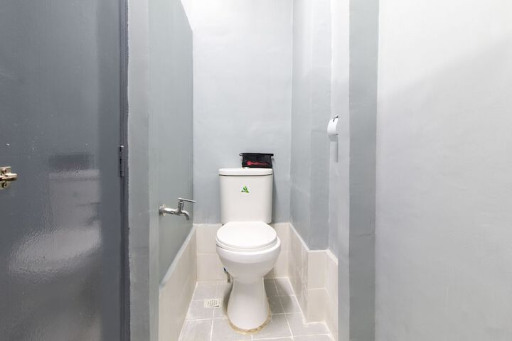 Room 13 of 21