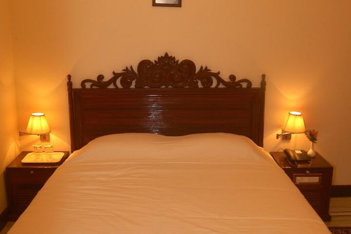 Room 7 of 31