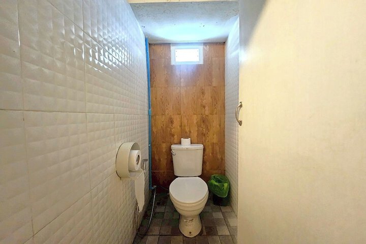 Room 76 of 94