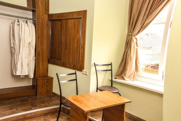 Room 20 of 26