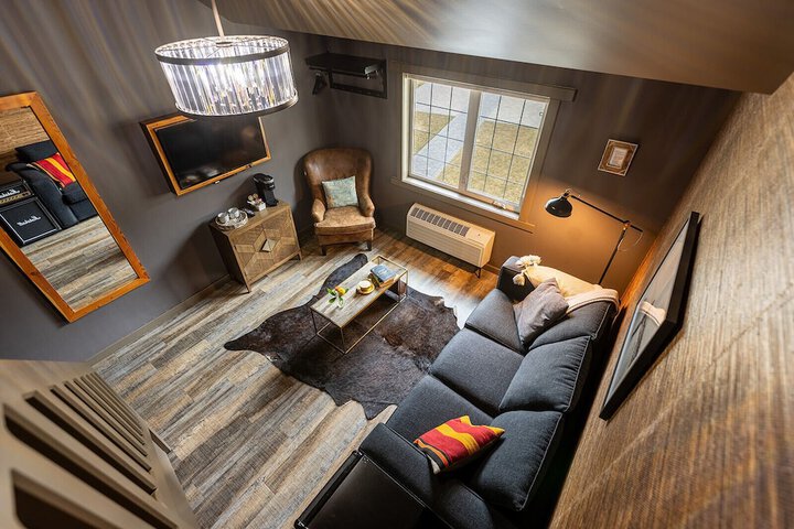 Room 11 of 53