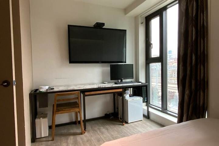 Room 46 of 92
