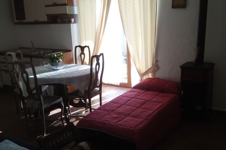 Room 6 of 52