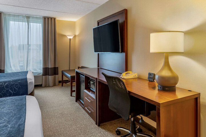 1 King Bed Suite (25 of 29)