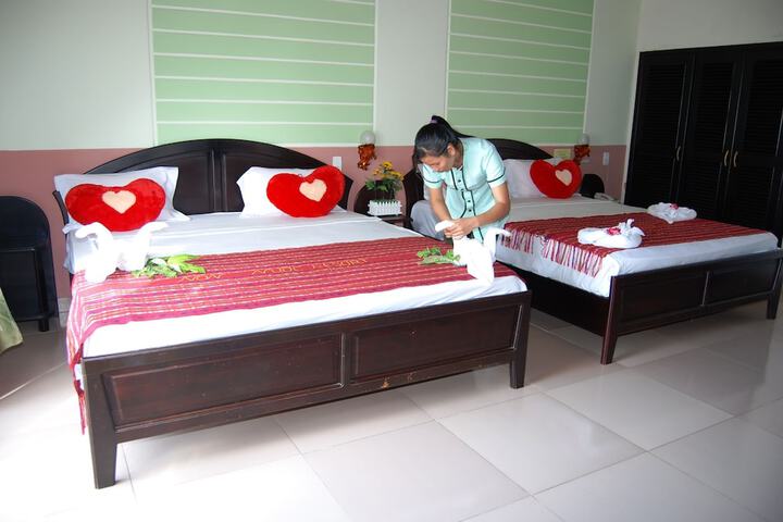 Room 6 of 70