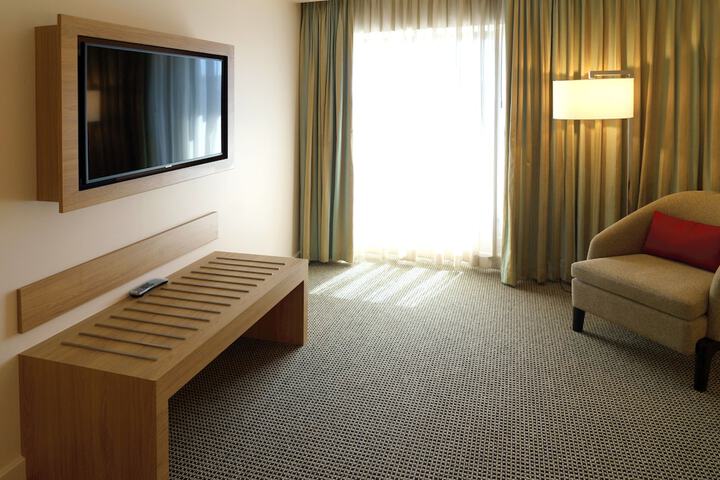 Room 4 of 67