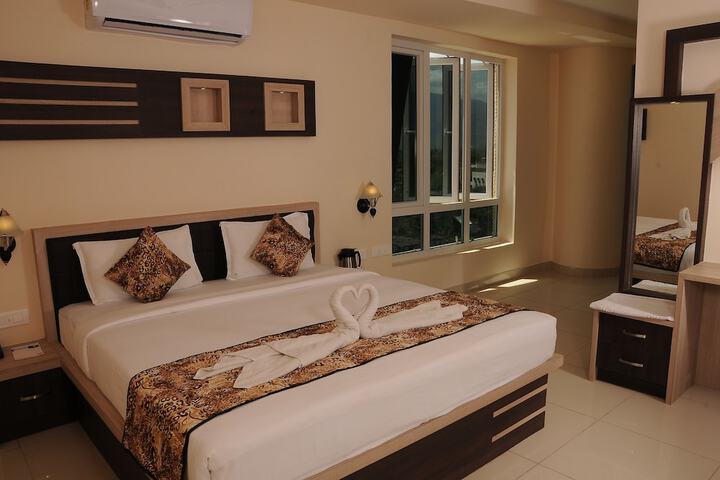 Room 2 of 4