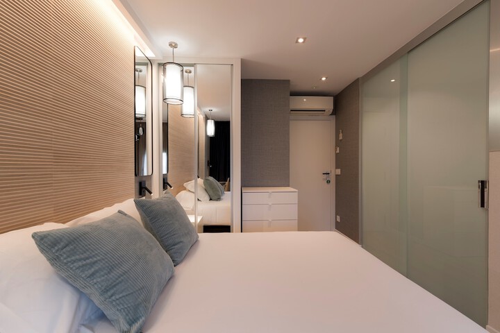 Room 7 of 51