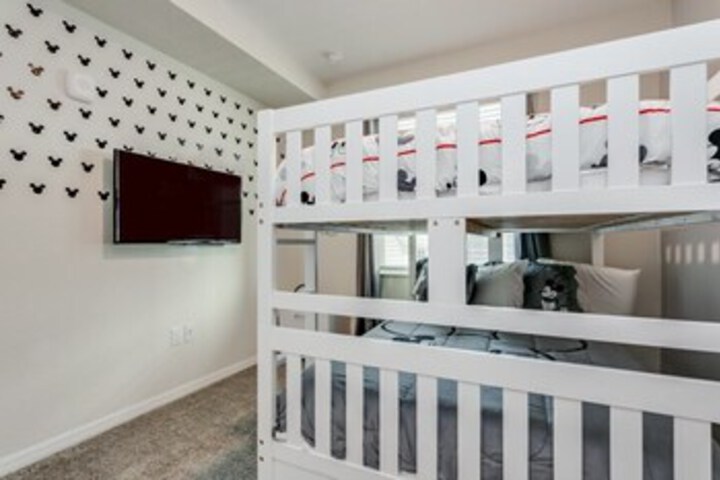 Room 37 of 41