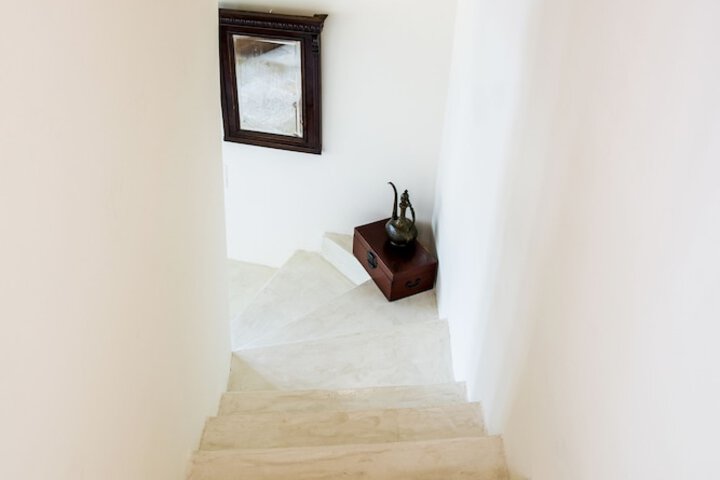 Room 14 of 218