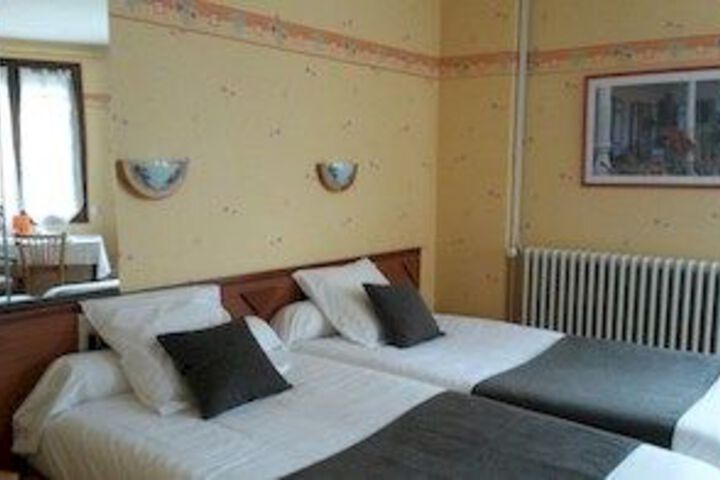 Room 18 of 24