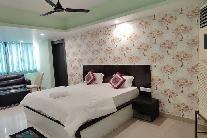 Room 26 of 48