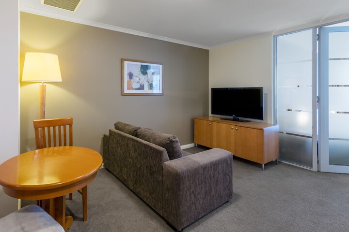 Room 16 of 44