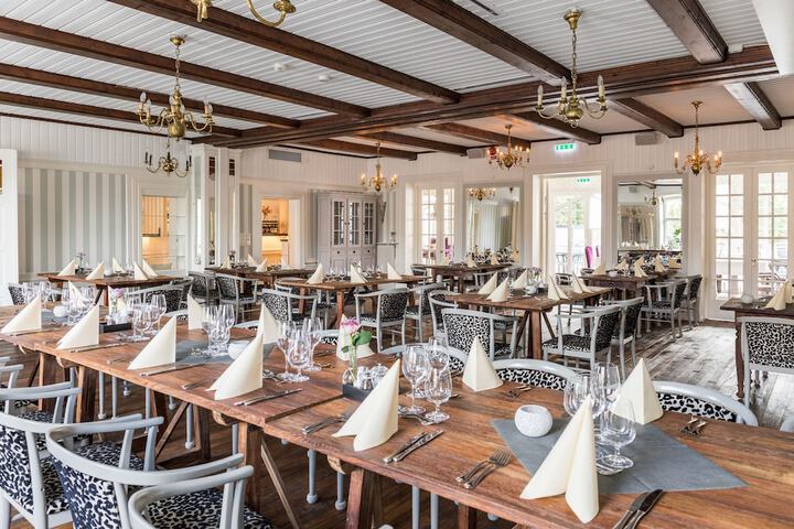 Dining Photos