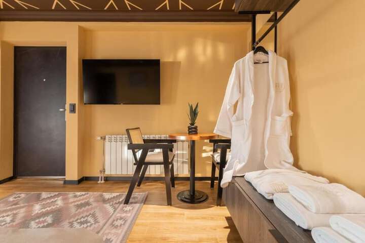 Room 41 of 79