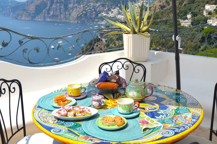 Breakfast/Coffee Service 146 of 221