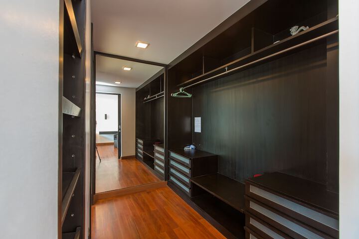Room 13 of 71
