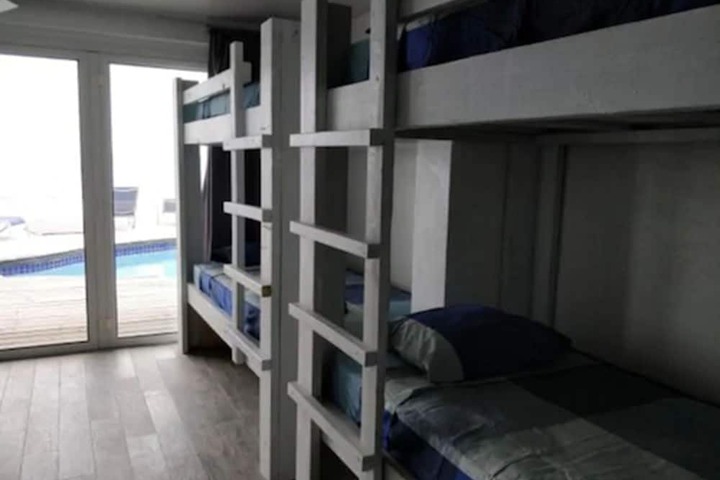 Room 46 of 75