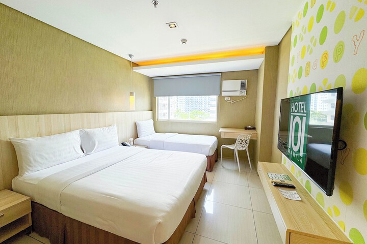 Room 16 of 42