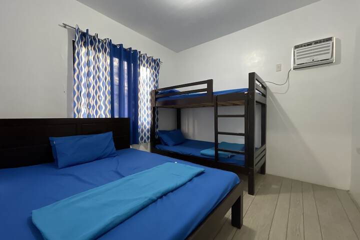 Room 73 of 200