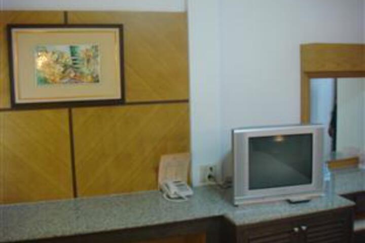 Room 5 of 5