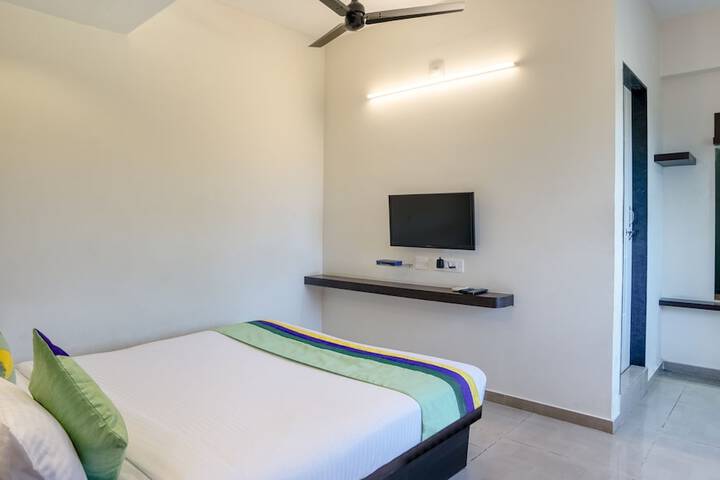 Room 12 of 46