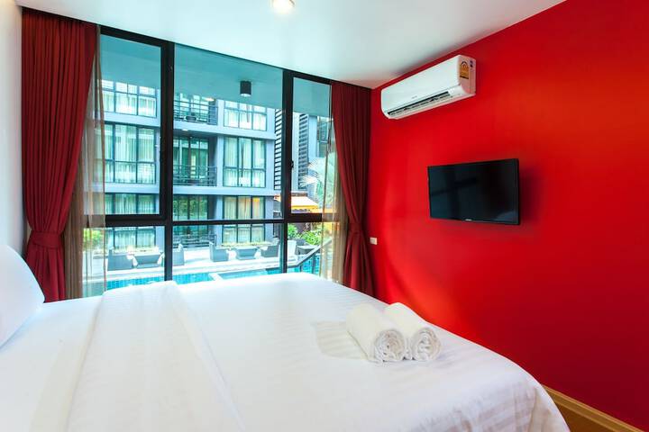 Room 3 of 74
