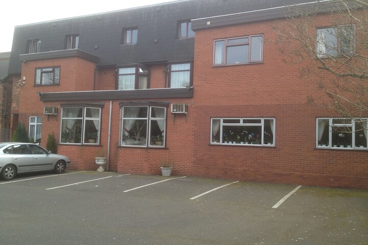THE WOODLANDS HOTEL