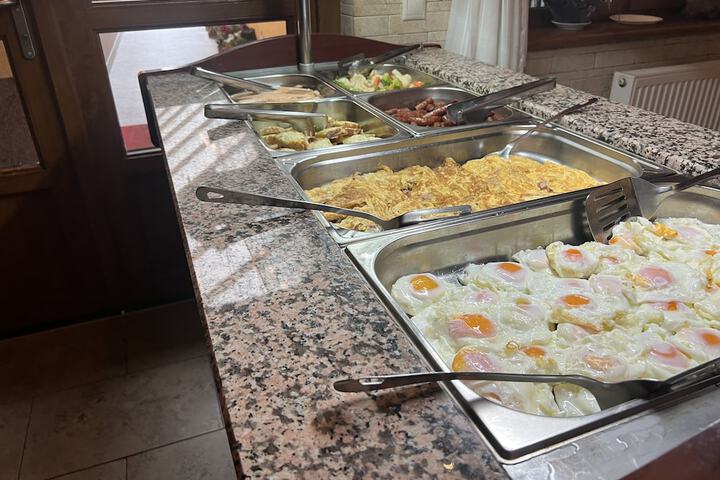 Dining 88 of 113