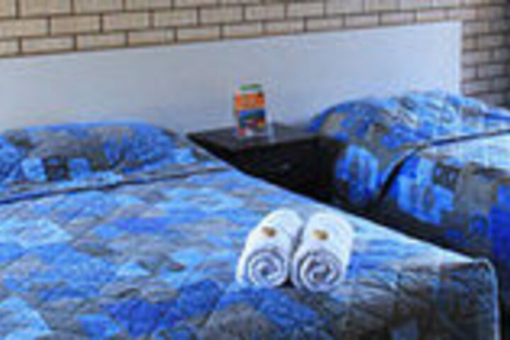 Room 10 of 23
